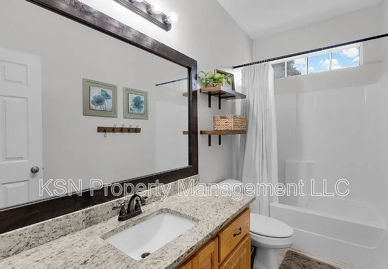 121 Tappan Zee Dr — Photo 31