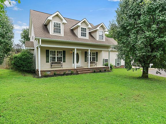2nd image of 2838 Rachel Ln