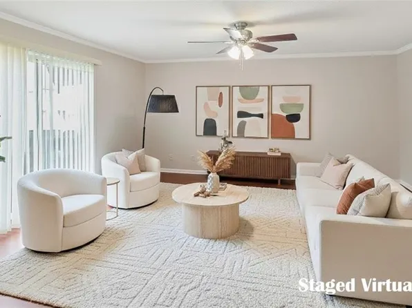 6222 Robinson St APT 3, Overland Park, KS 66202