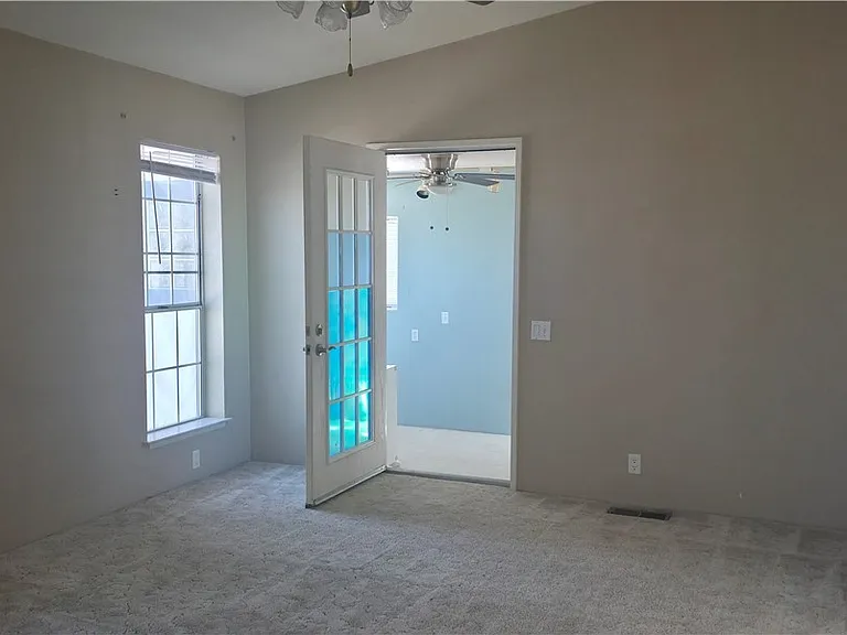 840 E Country Place Rd — Photo 16