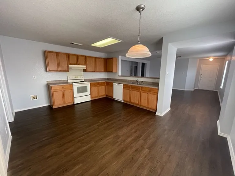 10131 Tiger Bay — Photo 6