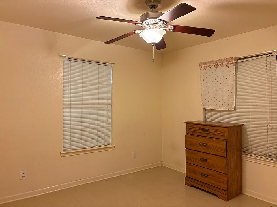 1st image of 3311 Buena Vista St