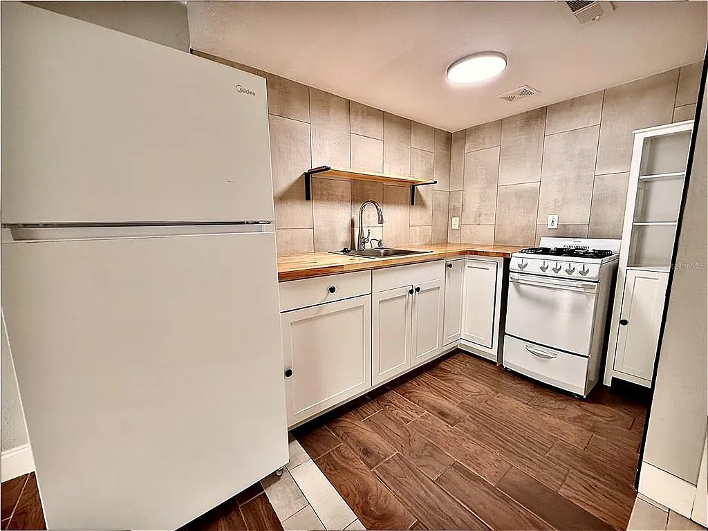 1 bed, 1.0 bath, 496 sqft, $1,175 — Photo 4