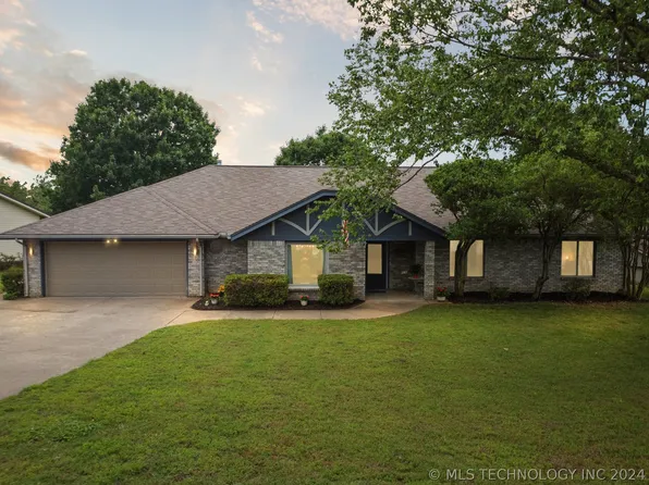 506 Summit Dr, Grove, OK 74344