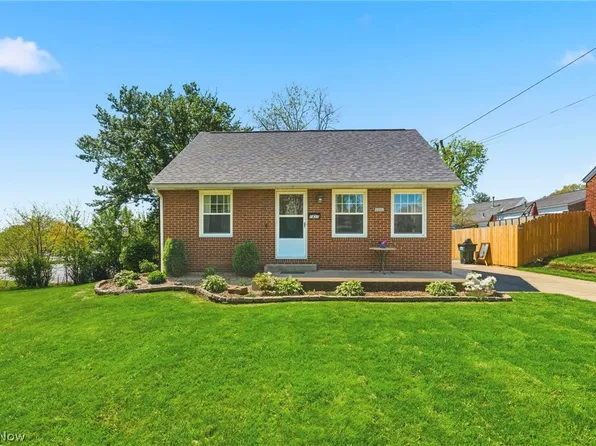 1437 Deville Ave NW, Canton, OH 44708