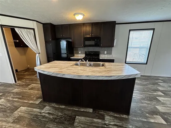 2 Lou Henry Ln #Am2, West Branch, IA 52358