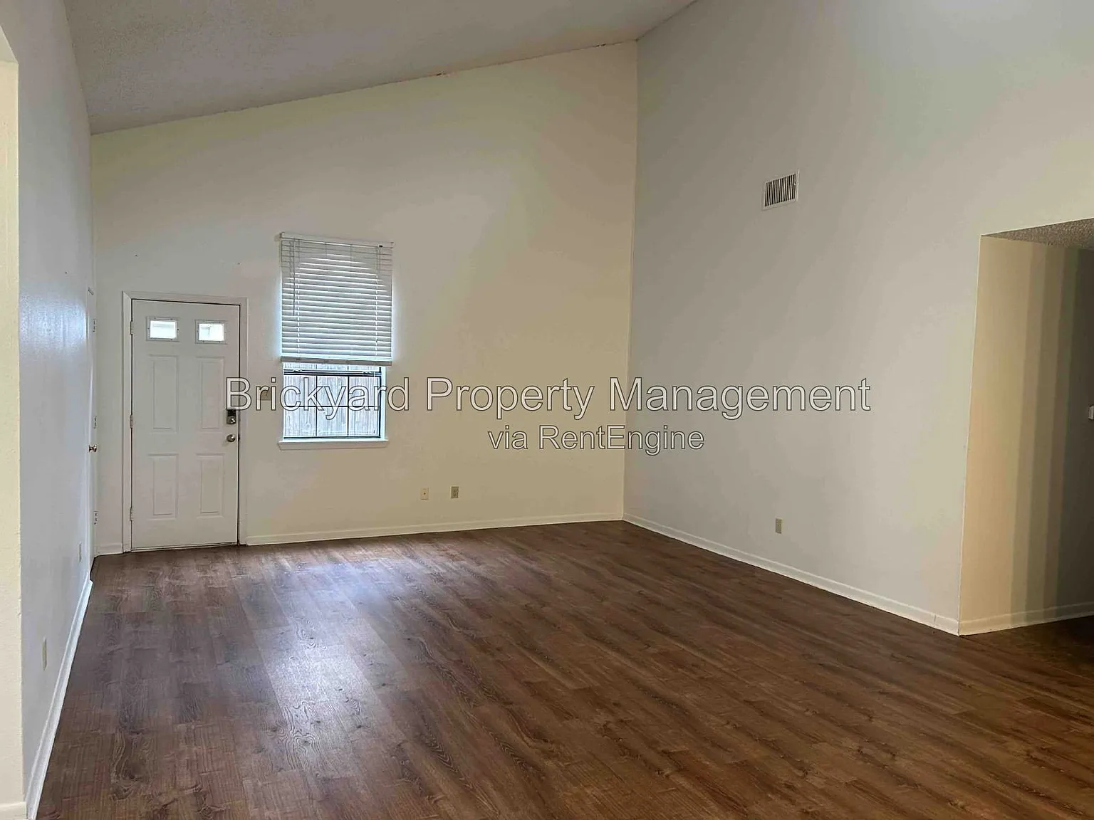2 bed, 2.0 bath, 1200 sqft, $1,150 — Photo 2