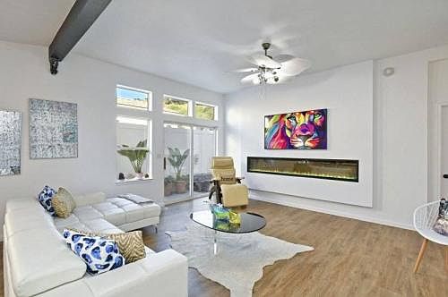 5th image of 3360 N Topanga Canyon Blvd