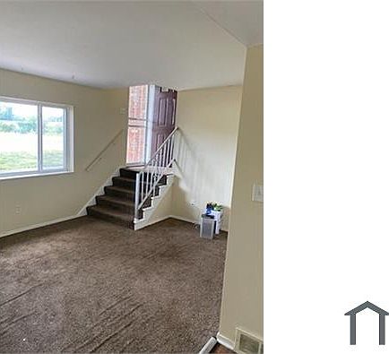 3rd image of 2043 S Averill Ave #2047