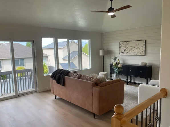 4105 E Comanche St, Eagle Mountain, UT 84005