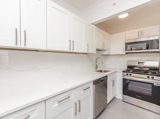 1100 N Dearborn, Chicago, IL 60610