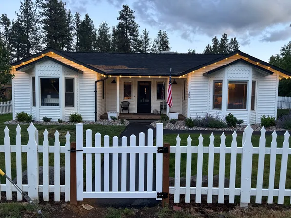 305 W Washington Ave, Sisters, OR 97759