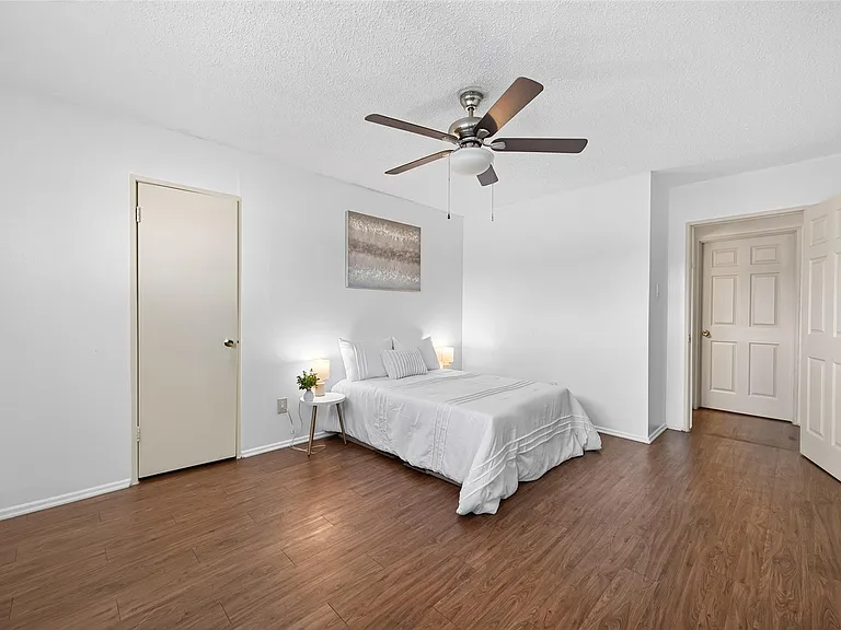 7714 Renwick Dr #D13 — Photo 18