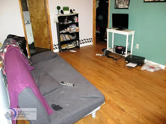 Rented by Metropolitan Property Group | media 7