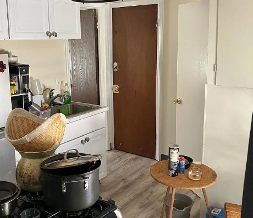 2nd image of 63 Langslow St #2