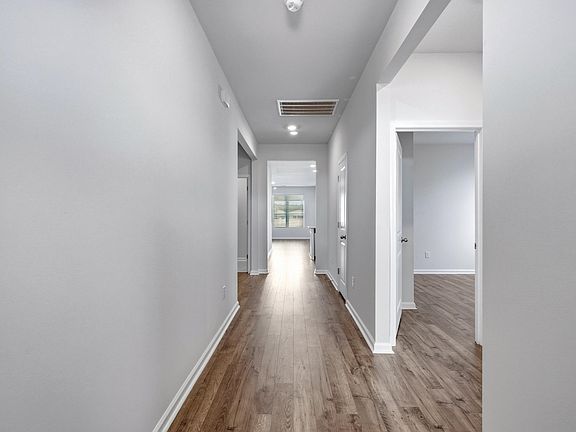 3rd image of 1024 Hawks Nest Ln.