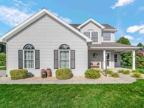 33836 Ferncrest Ct, New Carlisle, IN 46552