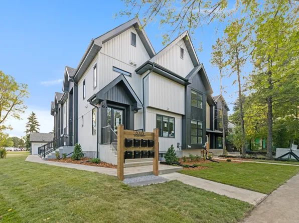 6203 109a St NW, Edmonton, AB