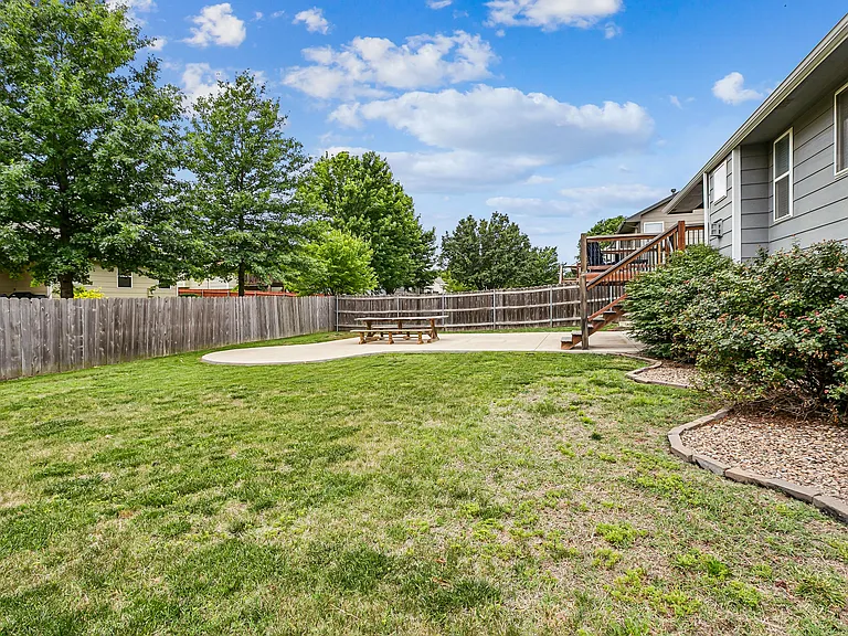 864 S Sunset Cir — Photo 36