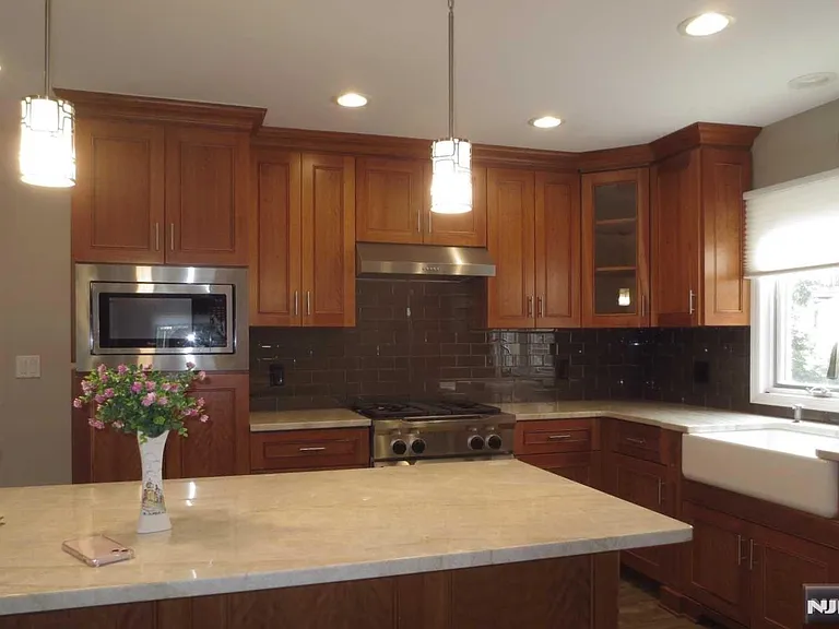 456A Glen Ave #A — Photo 8