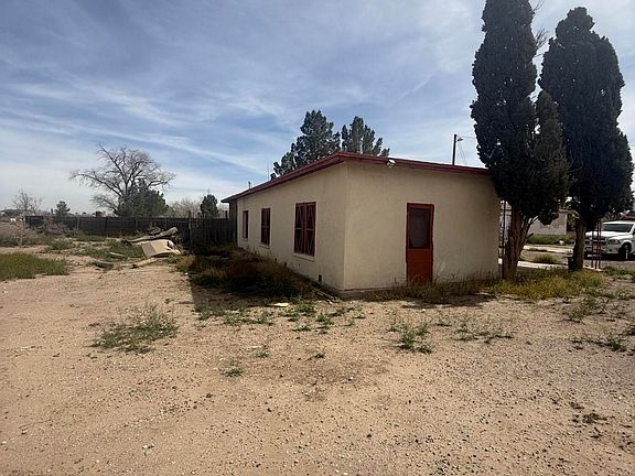 3rd image of 561 Buford Rd