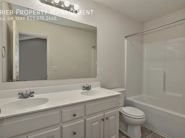 22161 W 124th Pl #6 — Photo 13