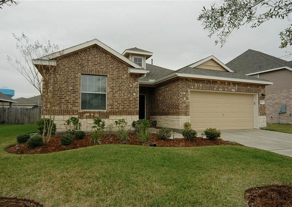 1st image of 618 Rocky Hollow Ln