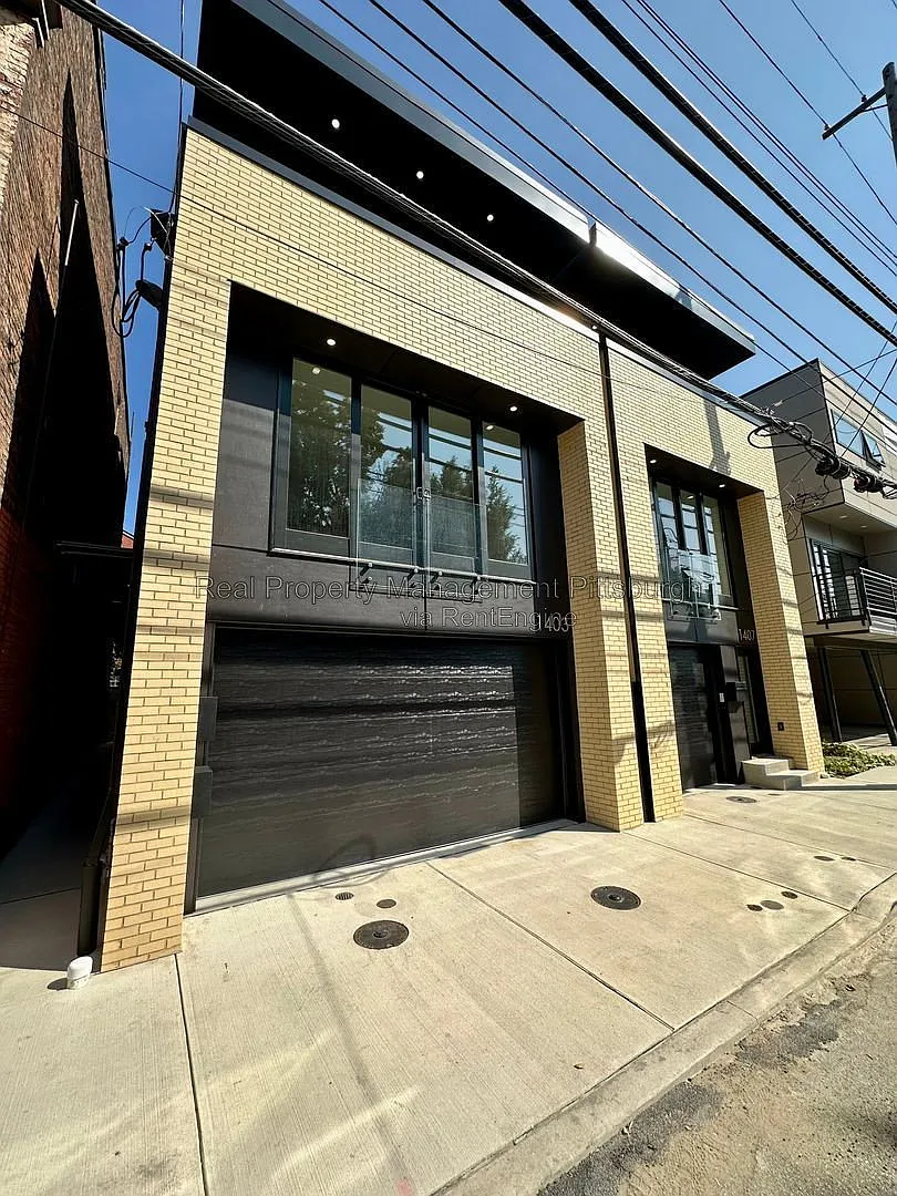 1 bed, 1.5 bath, 1000 sqft, $1,450 — Photo 1