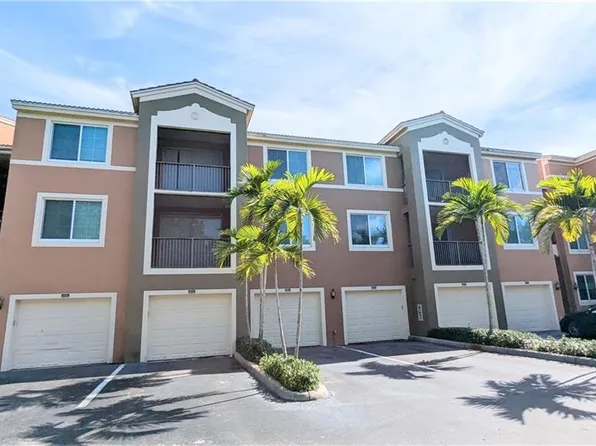 1205 Reserve WAY #8-301, NAPLES, FL 34105