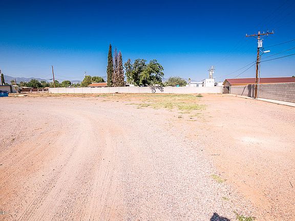 4th image of 888 S Highway 92