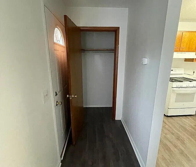 207 Van Nest St #3 — Photo 3