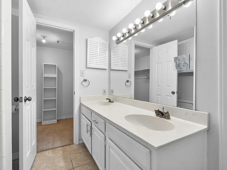 1001 Liberty St #116 — Photo 14