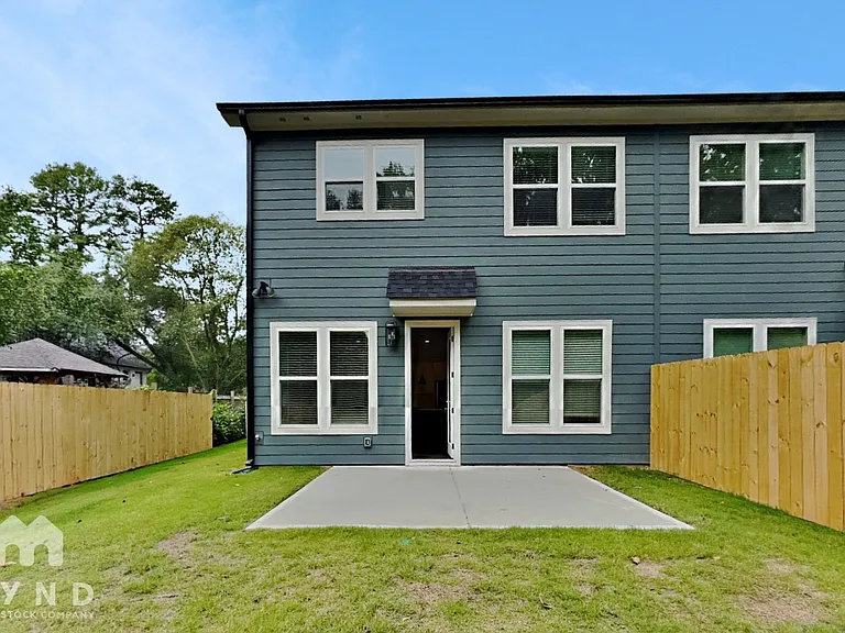1027 Trembeth Dr — Photo 16