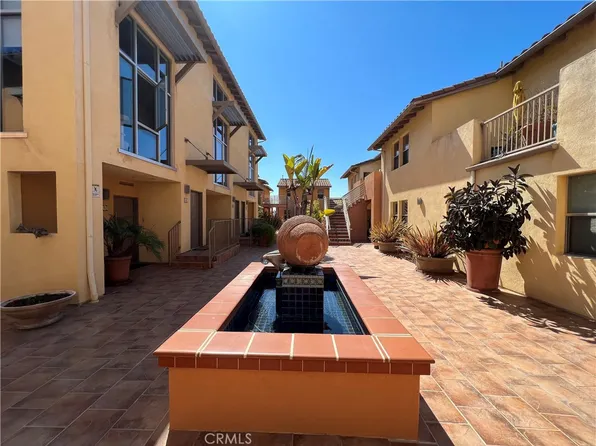 285 N Ventura Ave APT 27, Ventura, CA 93001