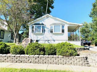 918 W Main St, Hoopeston, IL 60942