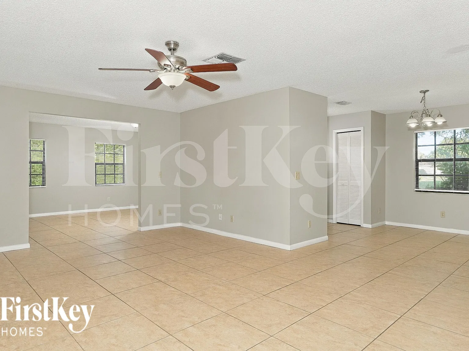 3 bed, 2.0 bath, 2168 sqft, $1,765 — Photo 4