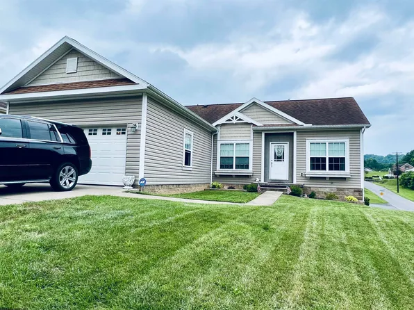 2356 Williamsburg Ln, Fairmont, WV 26554