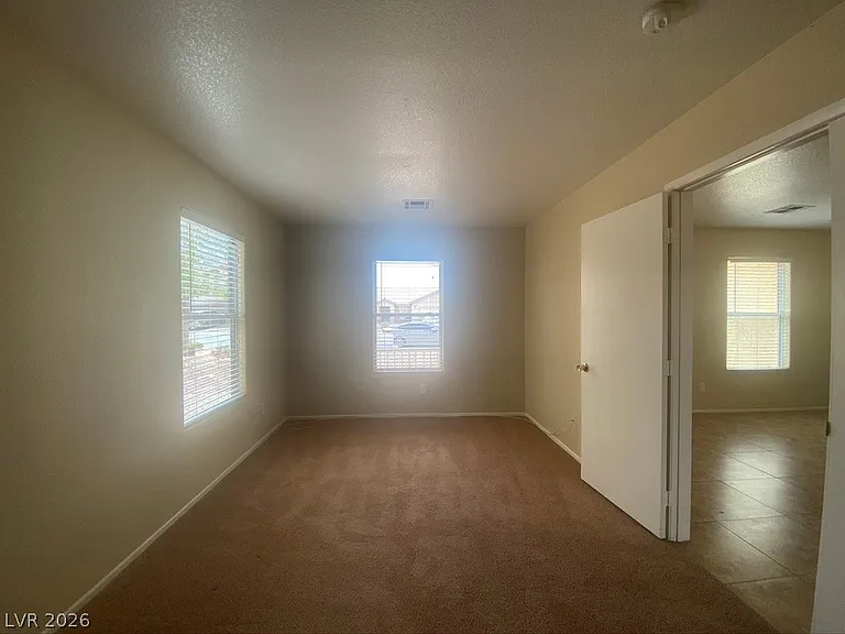4032 Coburn St — Photo 6