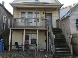 8212 S Houston Ave, Chicago, IL 60617