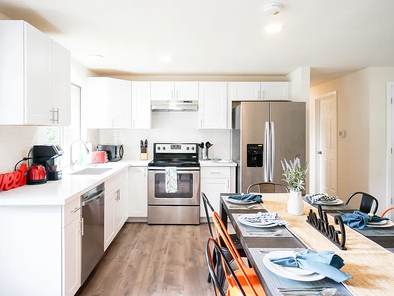 714 216th St SW — Photo 35
