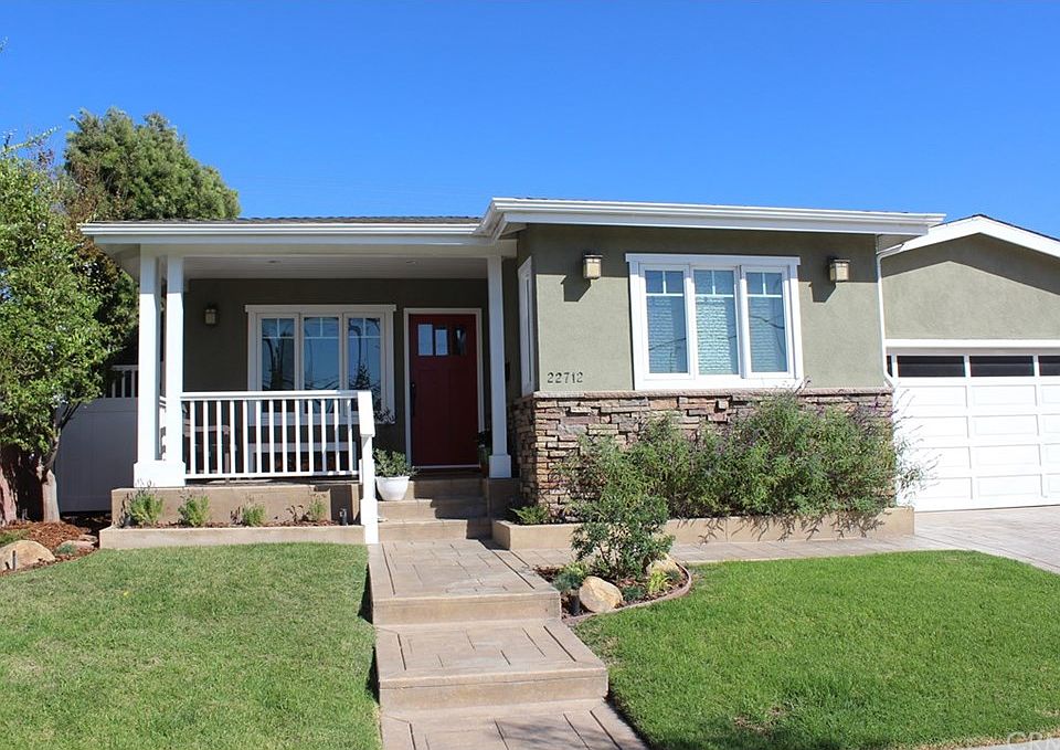 1st image of 22712 Kathryn Ave