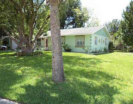 1st image of 1202 Seminole Ct