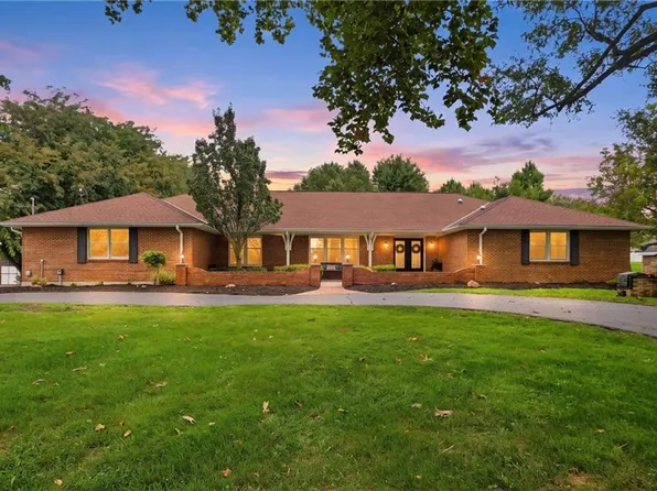 12444 Leavenworth Rd, Kansas City, KS 66109