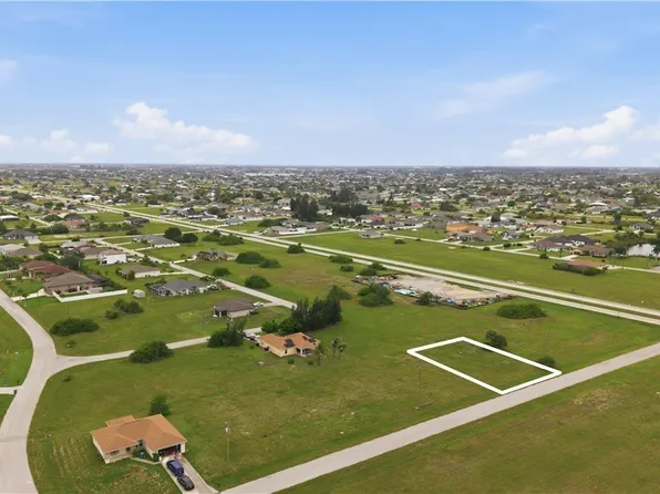813 NW 31st Pl, Cape Coral, FL 33993