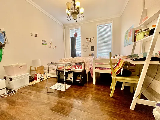 Rented by R New York | media 53