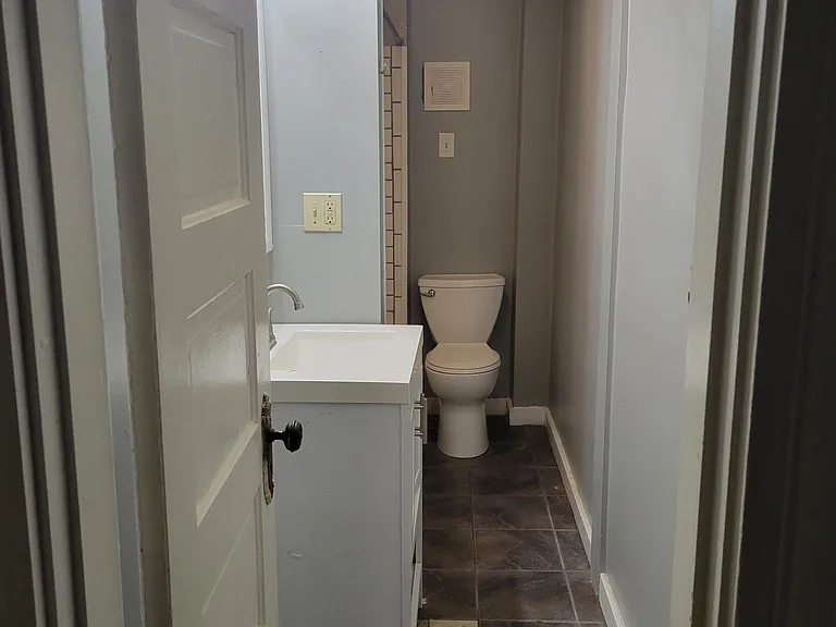 3924 S 1st St — Photo 5