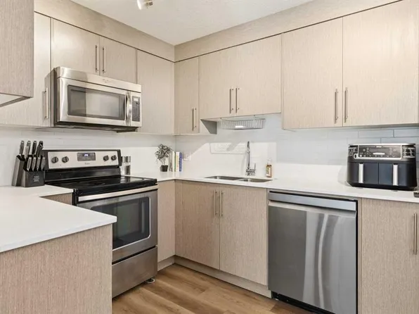 302 Skyview Ranch Dr NE #5103, Calgary, AB T3N 0P5