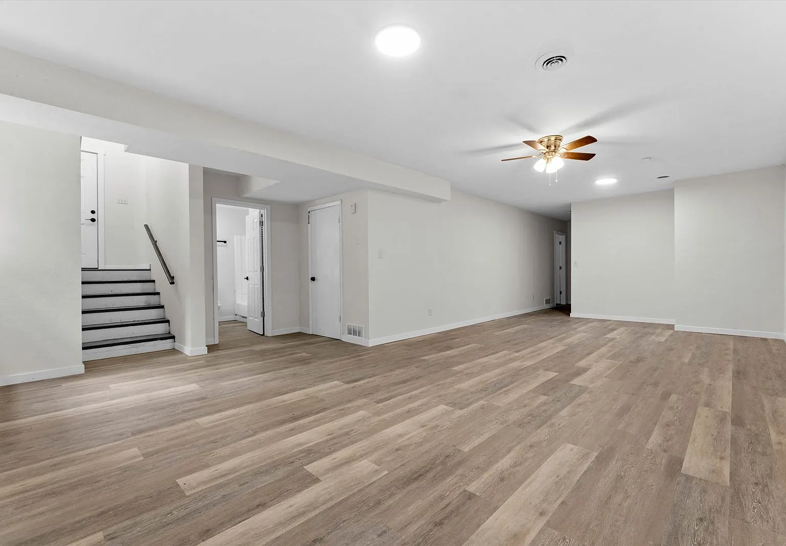 1102 Apache Dr, Collinsville, IL — Photo 1