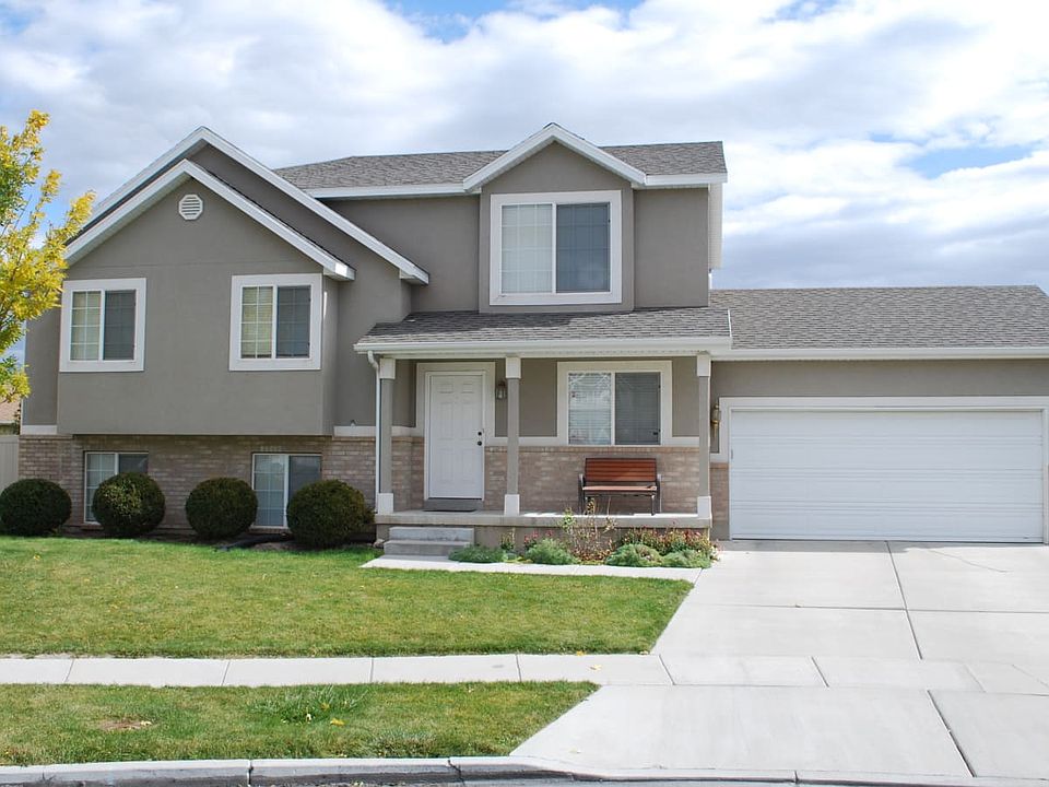 1st image of 1948 N Vineyard Pl