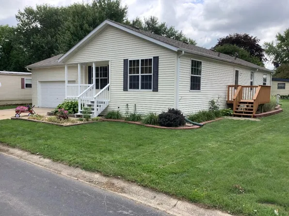 95 Oak Ave, Sandwich, IL 60548